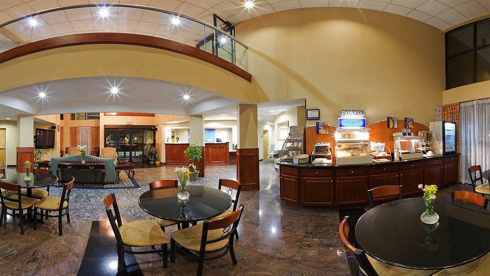 Holiday Inn Express Hotel & Suites Lawrenceville By Ihg Eksteriør billede