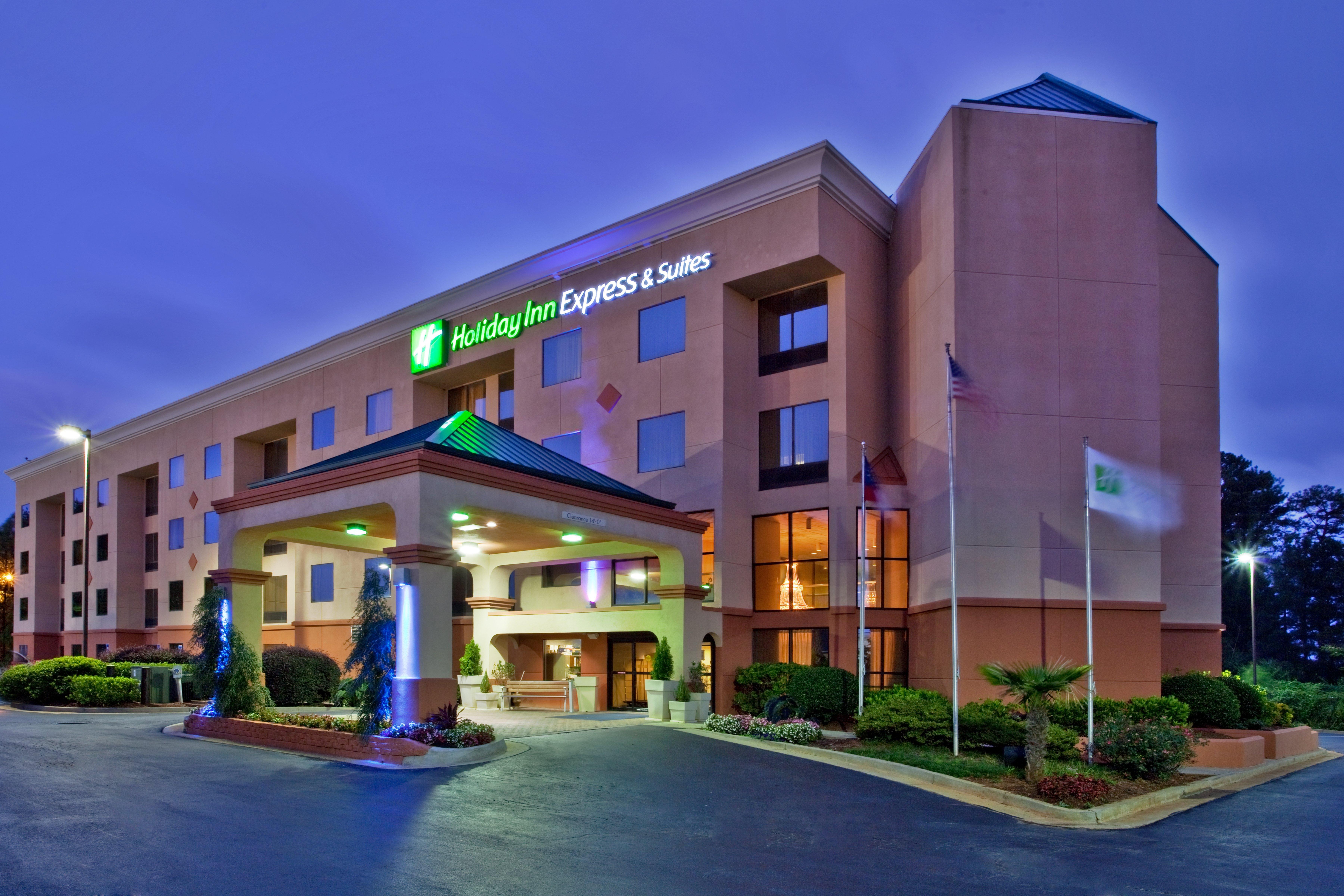Holiday Inn Express Hotel & Suites Lawrenceville By Ihg Eksteriør billede