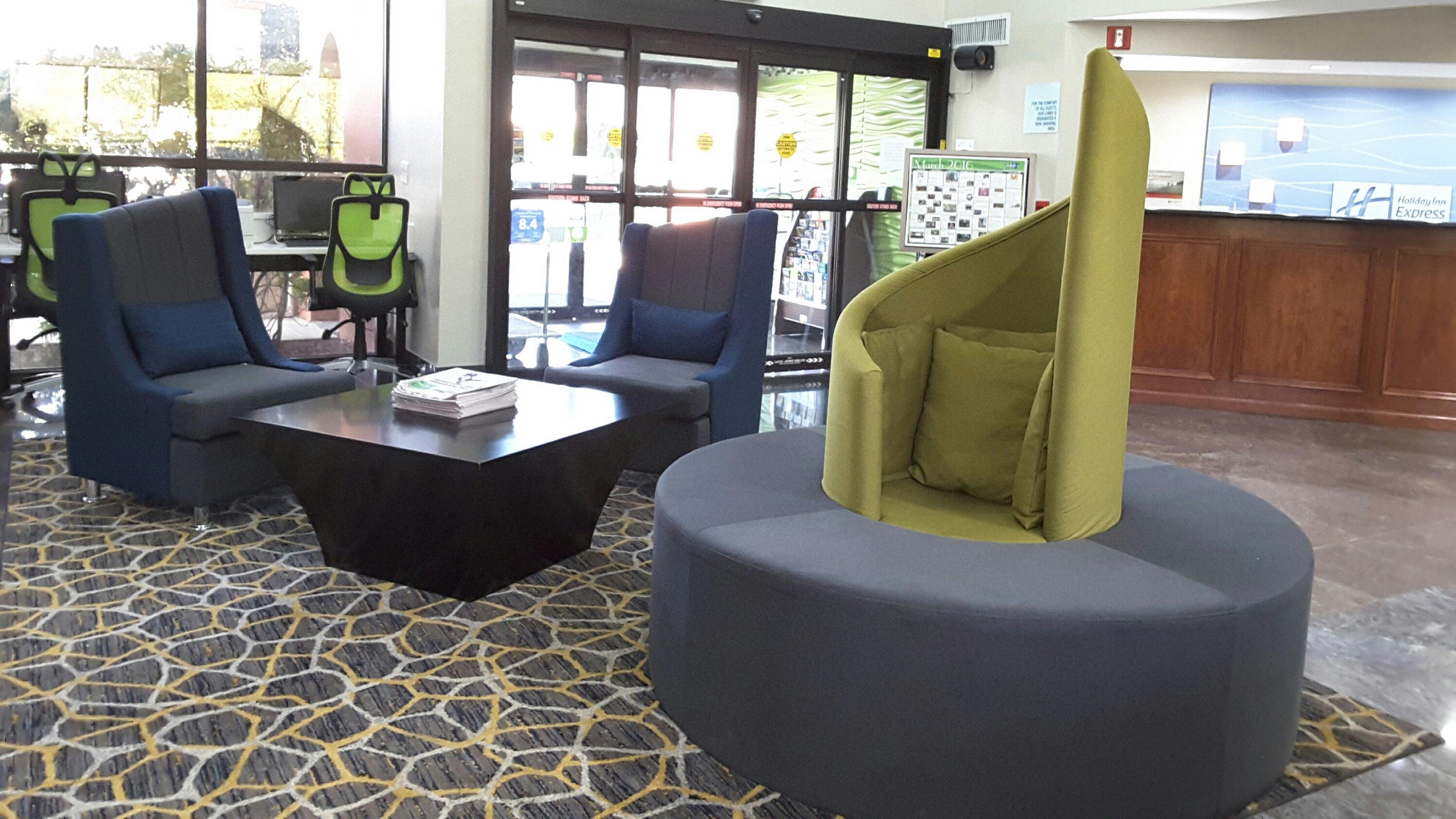 Holiday Inn Express Hotel & Suites Lawrenceville By Ihg Eksteriør billede