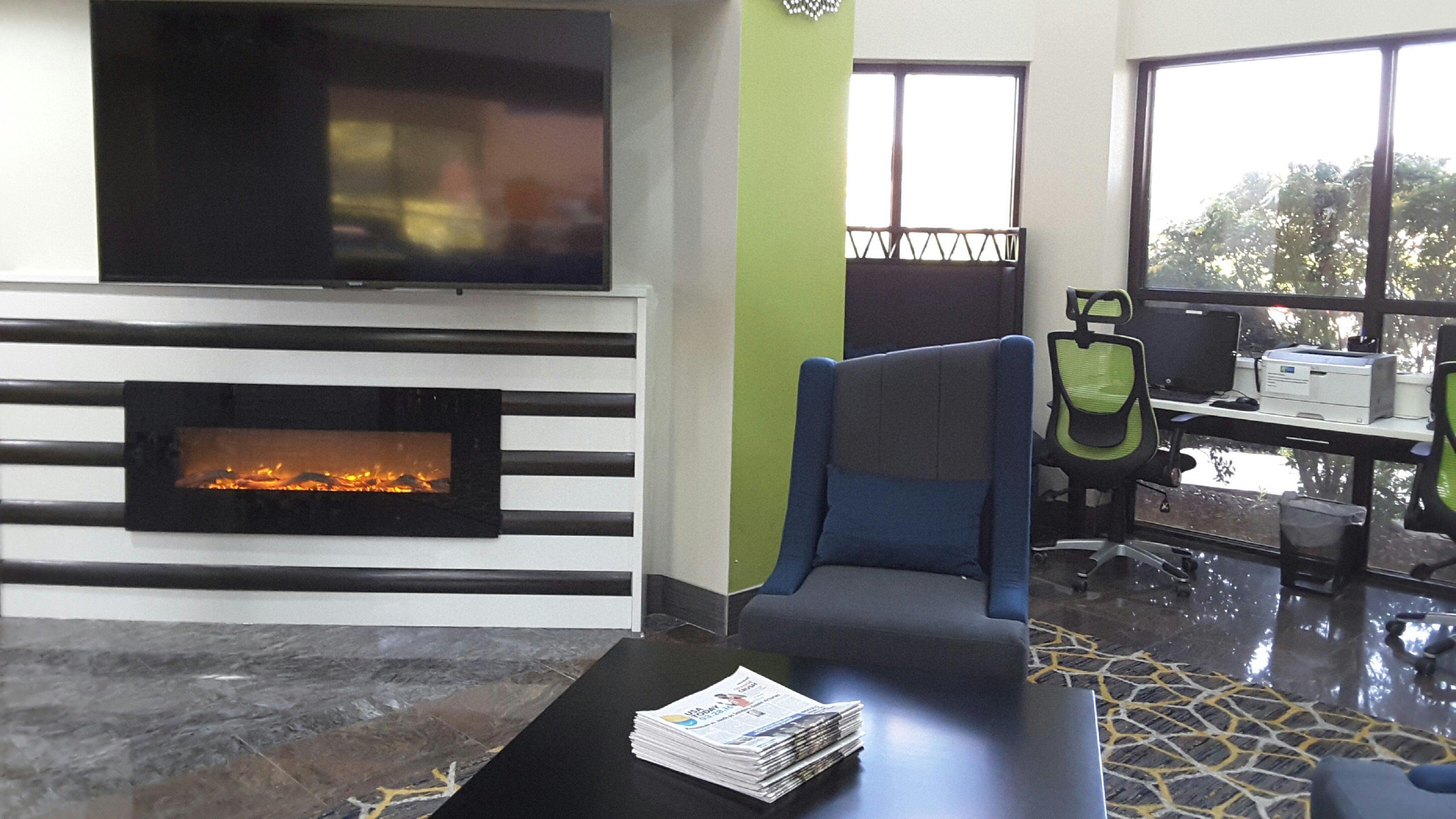 Holiday Inn Express Hotel & Suites Lawrenceville By Ihg Eksteriør billede