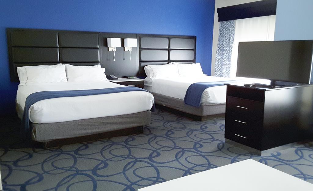 Holiday Inn Express Hotel & Suites Lawrenceville By Ihg Eksteriør billede