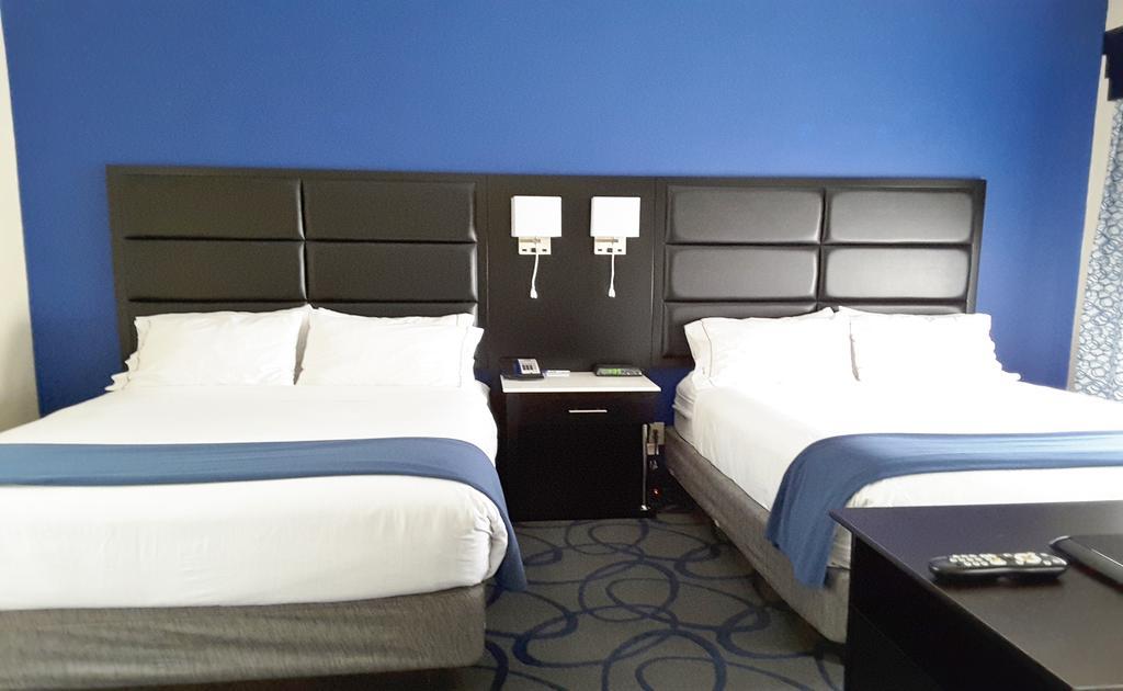 Holiday Inn Express Hotel & Suites Lawrenceville By Ihg Eksteriør billede