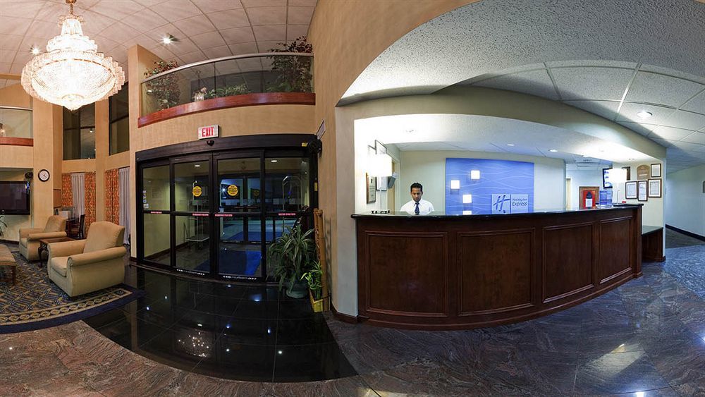 Holiday Inn Express Hotel & Suites Lawrenceville By Ihg Eksteriør billede