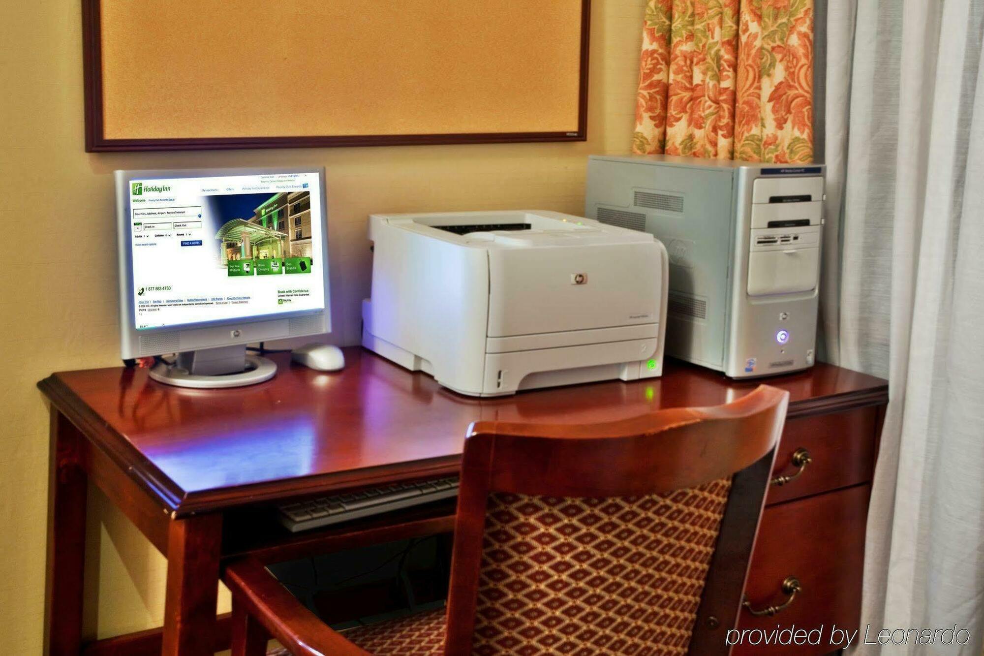 Holiday Inn Express Hotel & Suites Lawrenceville By Ihg Eksteriør billede