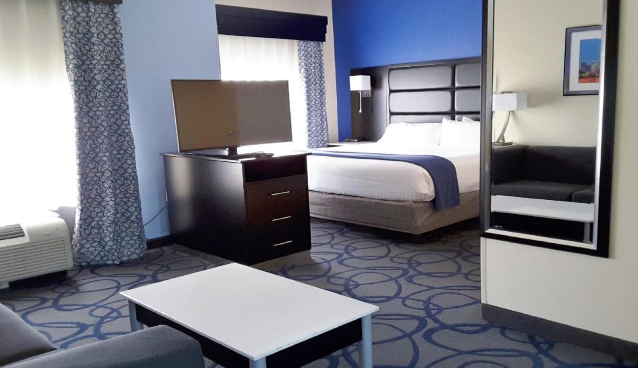 Holiday Inn Express Hotel & Suites Lawrenceville By Ihg Eksteriør billede